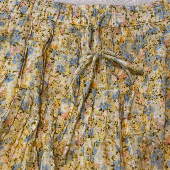 Bubble Sleeve Blouse and High Waisted Flowy Shorts SET - Picture 9 of 16